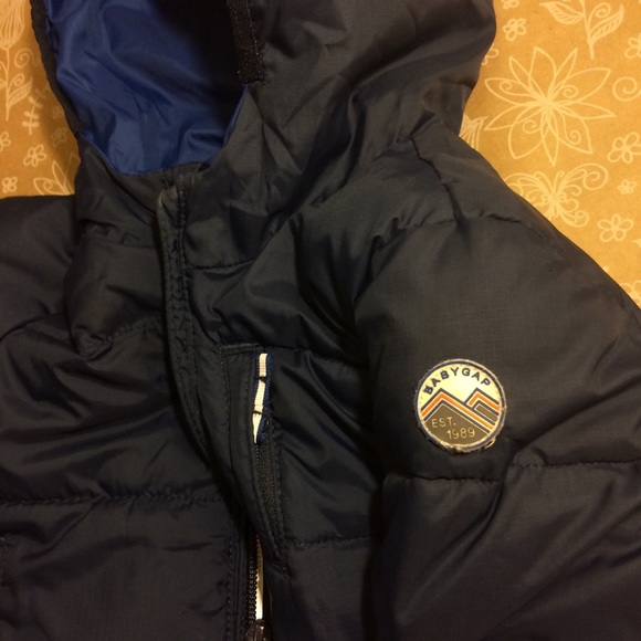 [GAP] boy’s puffer hooded coat 0-6 months - Picture 5 of 6